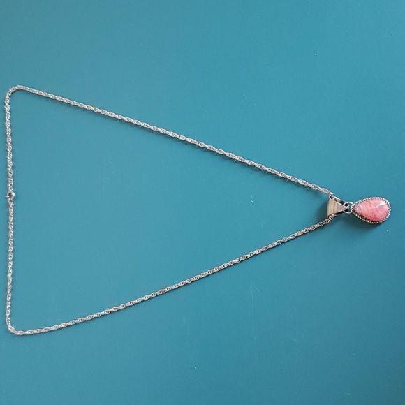 Pink quartz necklace - Picture 3 of 4